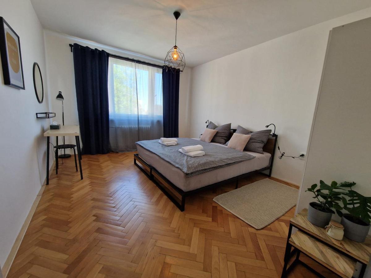 Pelclova Apartment Ostrava Extérieur photo